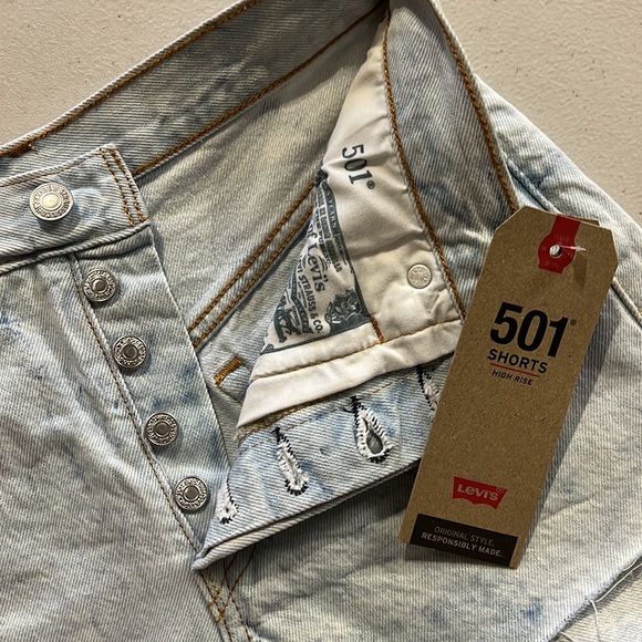 Levi's Women’s 501 High-Rise Shorts in Scribble Down - Picture 6 of 10